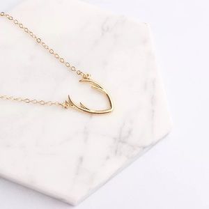 🎉 New Gold Plated Antler Pendant Necklace